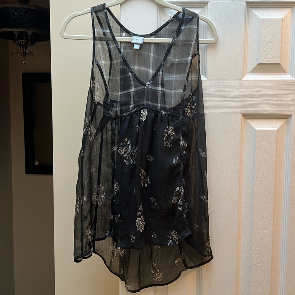 6/$20 Converse top One Star Shirt Large Floral Sheer Top mesh EUC